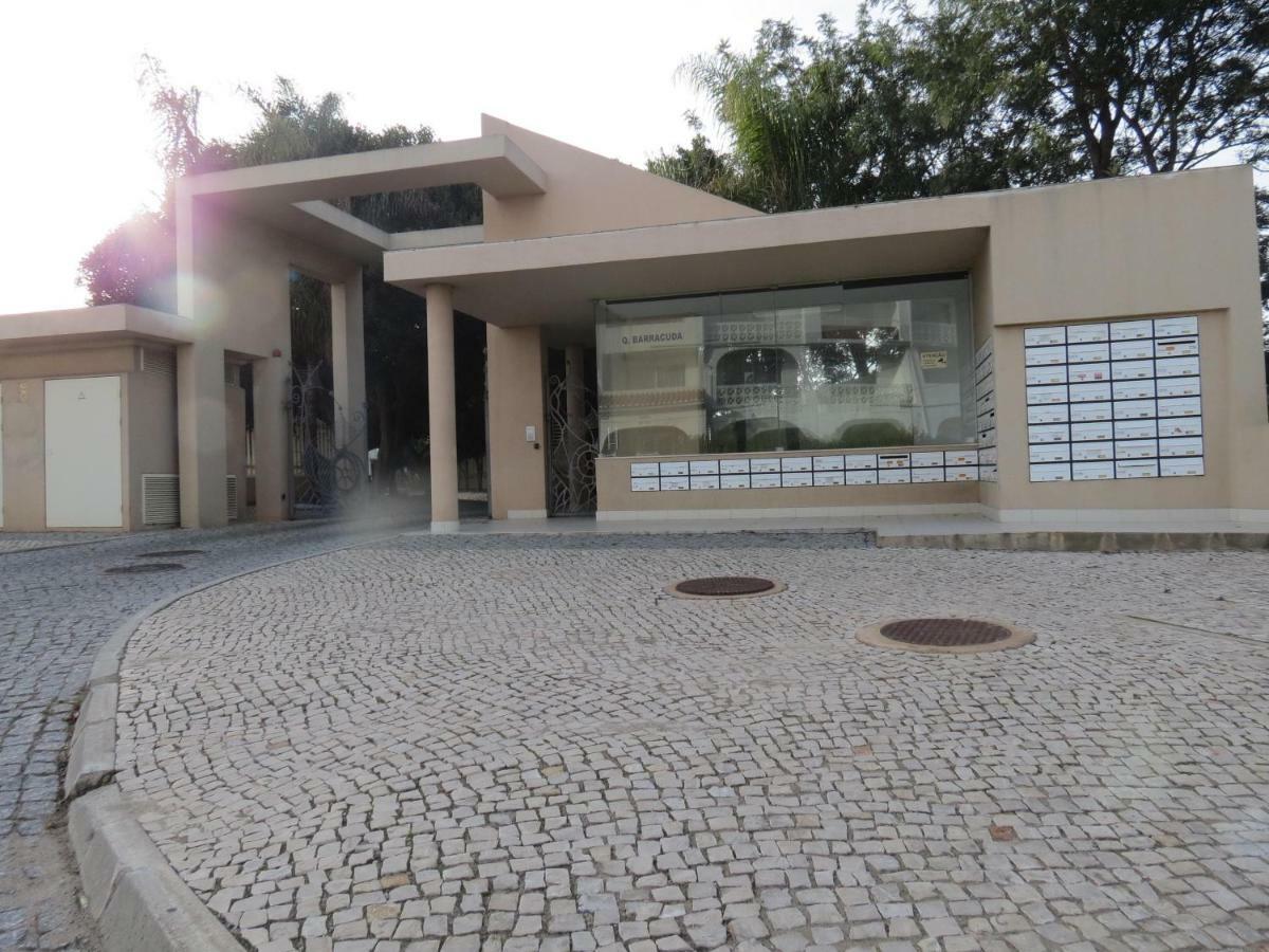 Apartamento Em Quinta Da Barracuda البوفيرا المظهر الخارجي الصورة
